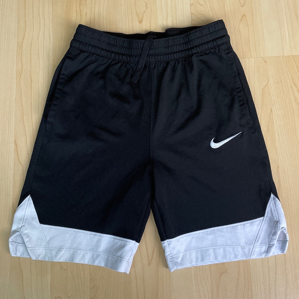 Nike - athletic shorts